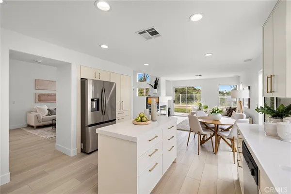 $1,299,900 | 50 Blanco, Lake Forest, CA 92610