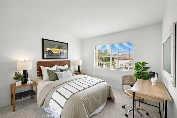 $1,299,900 | 50 Blanco, Lake Forest, CA 92610