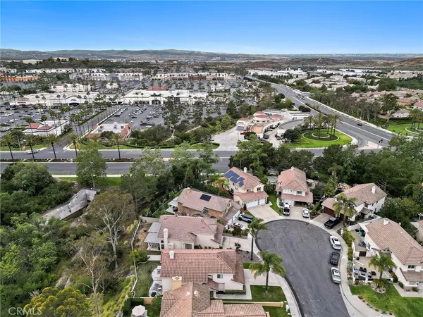 $1,299,900 | 50 Blanco, Lake Forest, CA 92610