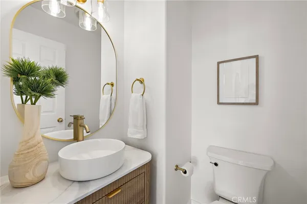 $1,299,900 | 50 Blanco, Lake Forest, CA 92610