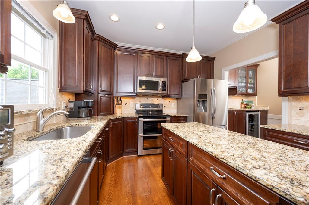 8056 Glengarriff Road Clemmons, NC 27012 - Photo 15 of 50 Gallery Image 15