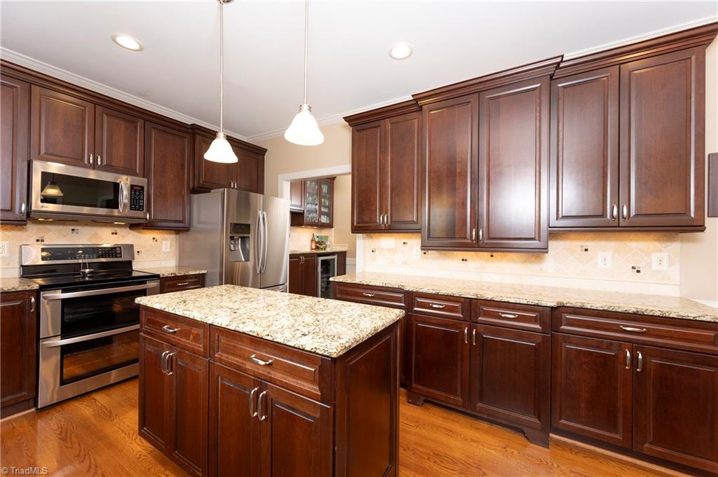 8056 Glengarriff Road Clemmons, NC 27012 - Photo 16 of 50 Gallery Image 16