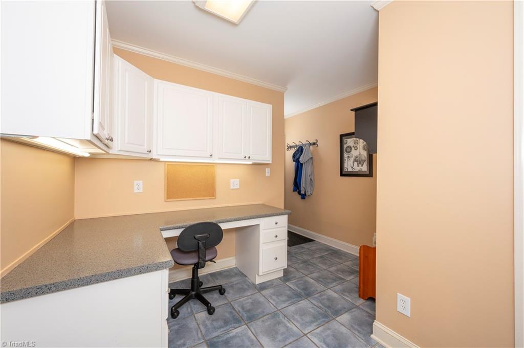 8056 Glengarriff Road Clemmons, NC 27012 - Photo 38 of 50 Gallery Image 38