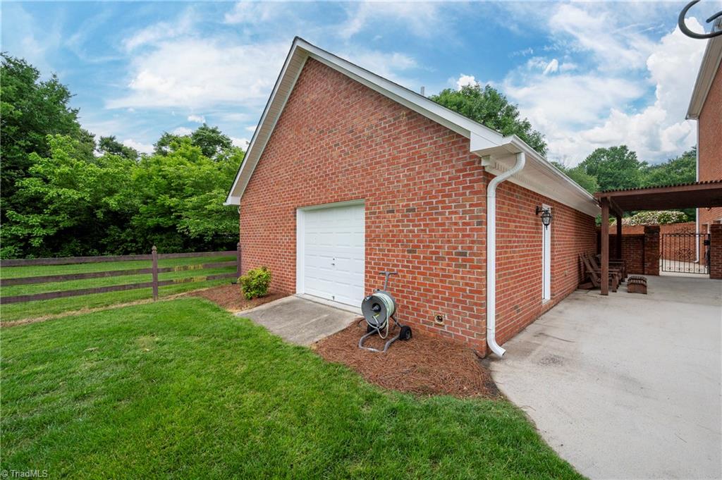 8056 Glengarriff Road Clemmons, NC 27012 - Photo 42 of 50 Gallery Image 42
