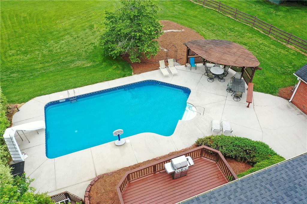 8056 Glengarriff Road Clemmons, NC 27012 - Photo 5 of 50 Gallery Image 5