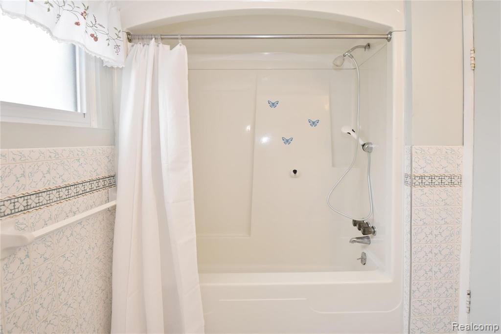 3155 Melvin Avenue Rochester Hills, MI 48307 - Photo 20 of 26