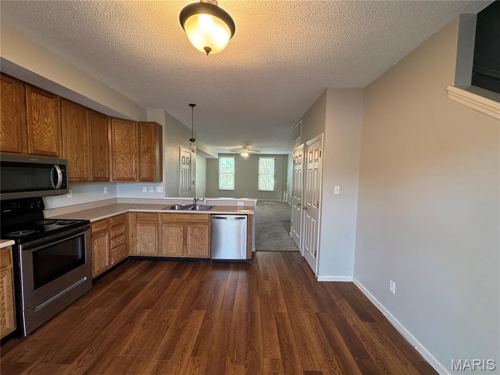 3245 Domain Street St. Charles, MO 63301 - Photo 8 of 35