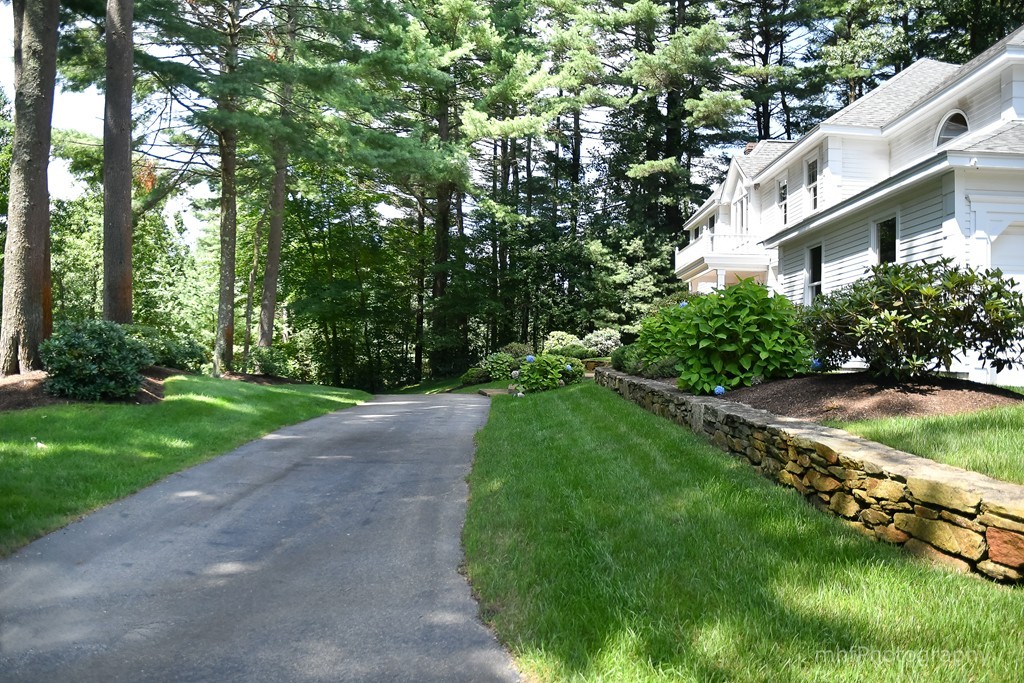 82 Cranberry Circle Sudbury, MA 01776 - Photo 4 of 30 a view of a house with a yard