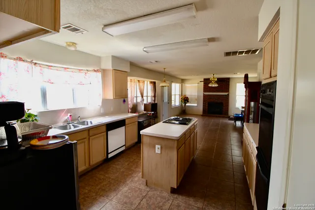 $465,000 | 246 Collins Hill Road, Lytle, TX 78052