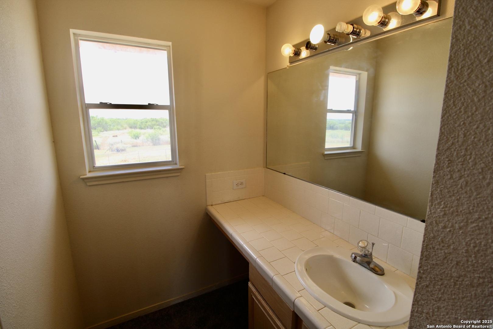 246 Collins Hill Road Lytle, TX 78052 - Photo 19 of 27