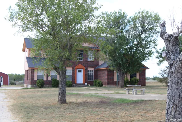$465,000 | 246 Collins Hill Road, Lytle, TX 78052