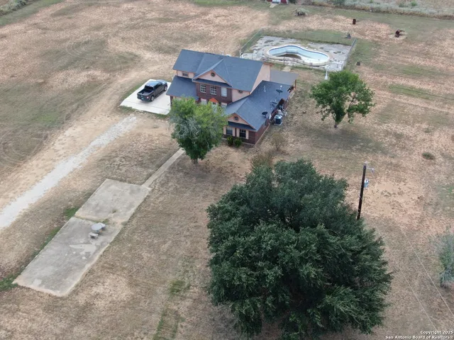 $465,000 | 246 Collins Hill Road, Lytle, TX 78052