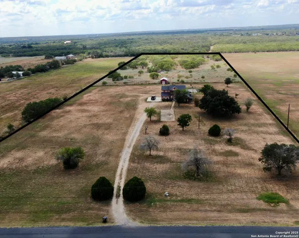 $465,000 | 246 Collins Hill Road, Lytle, TX 78052
