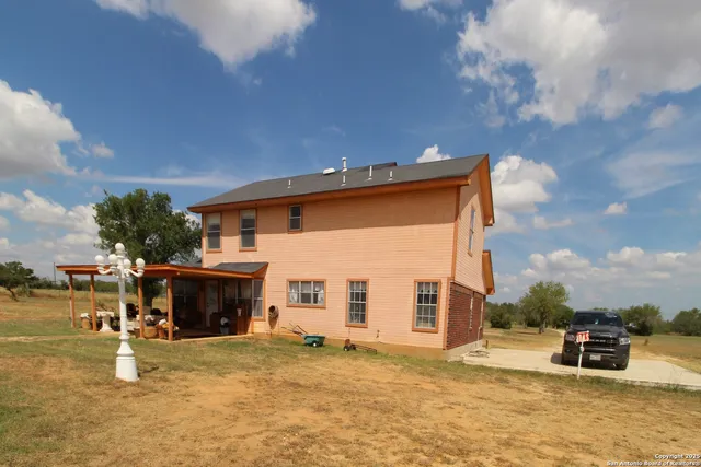 $465,000 | 246 Collins Hill Road, Lytle, TX 78052