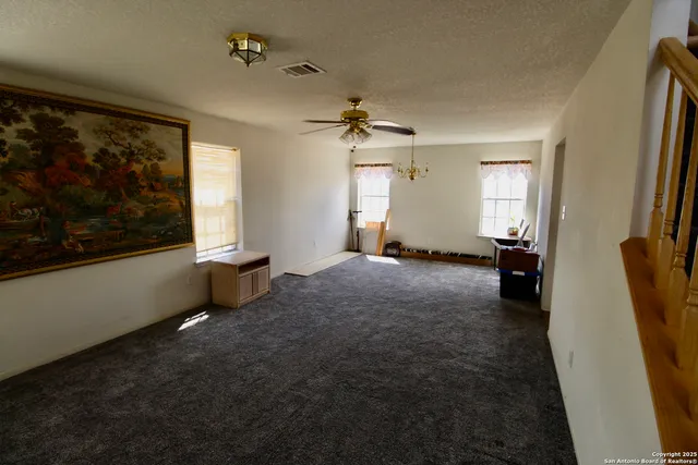 $465,000 | 246 Collins Hill Road, Lytle, TX 78052