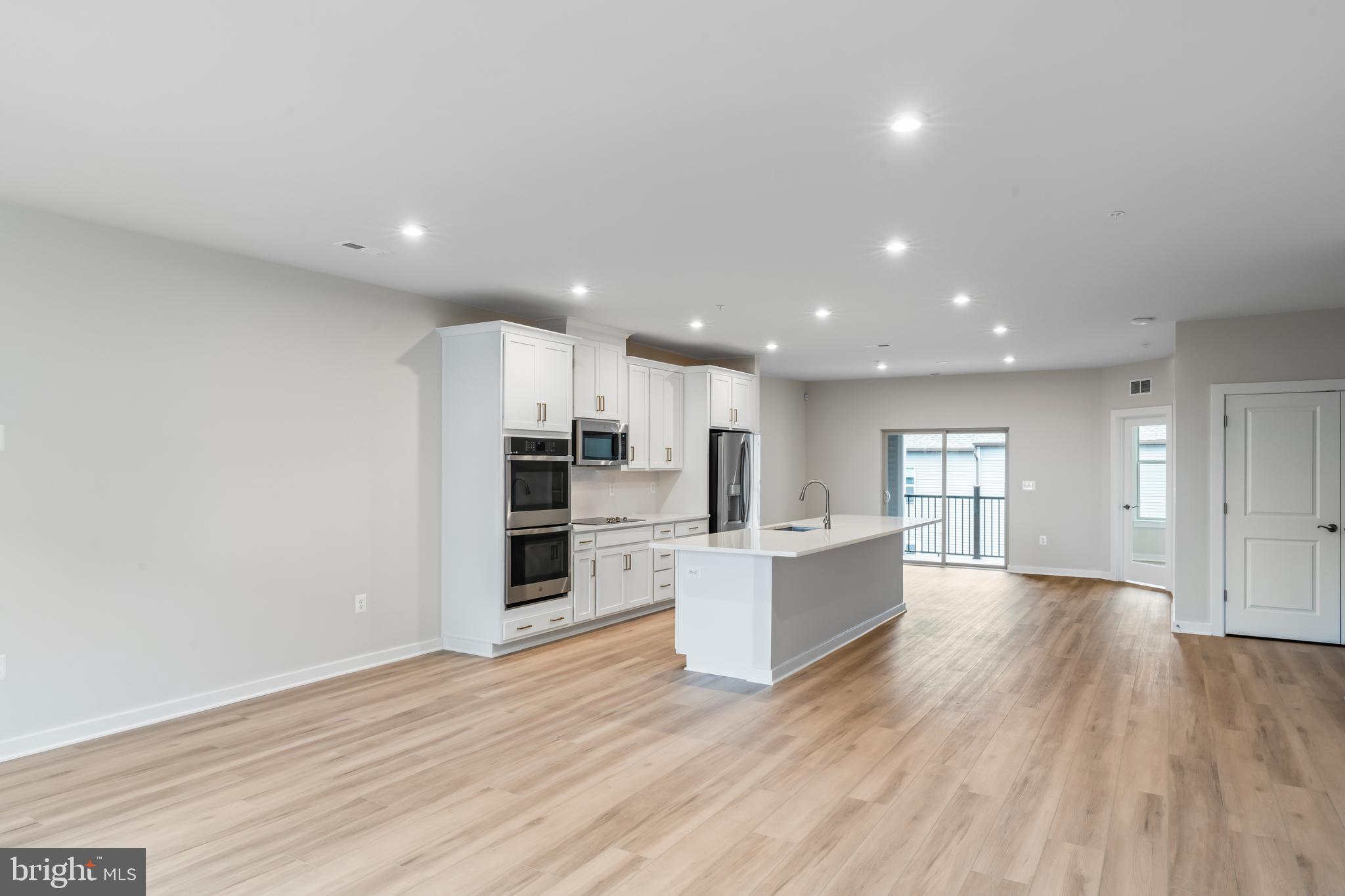 2152 Glacier Road, Unit 66 Herndon, VA 20170 - Photo 6 of 50 a view of kitchen with wooden floor