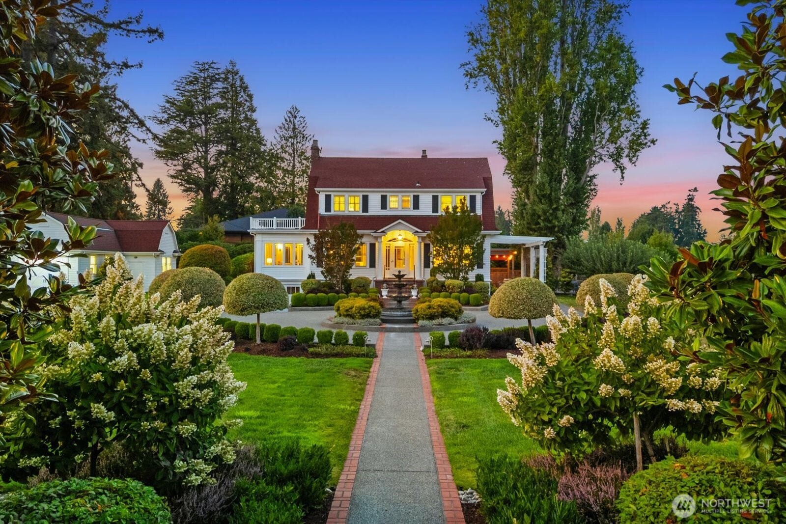 209 Caspers Street Edmonds, WA 98020 - Photo 8 of 40 Gallery Image 8