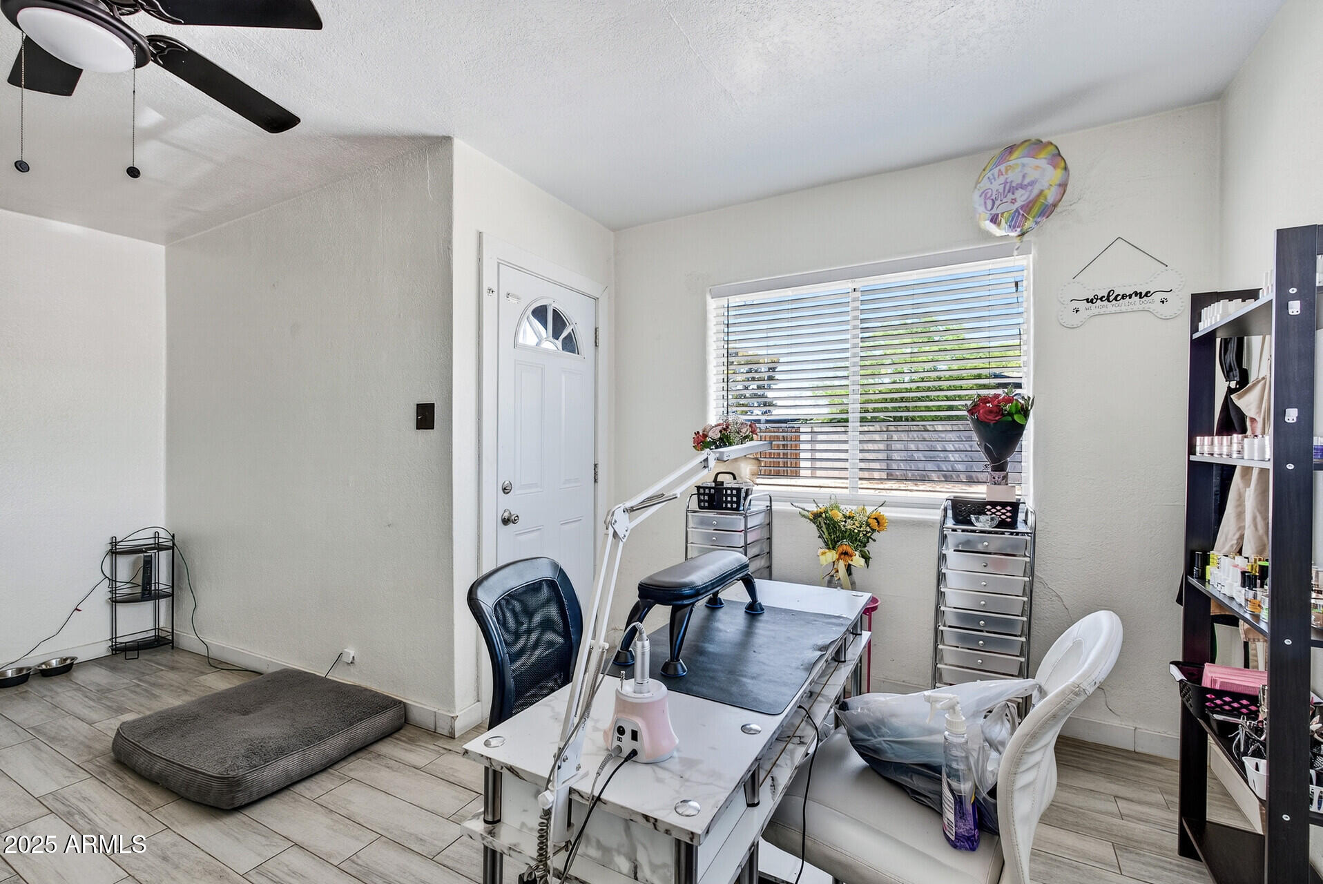 107 West 11th Street Casa Grande, AZ 85122 - Photo 25 of 45 a view of a livingroom with furniture and a window