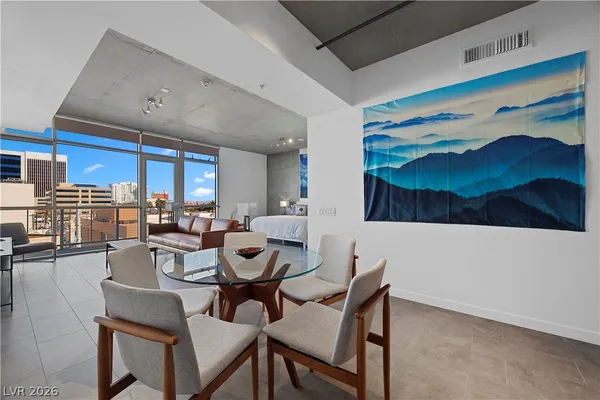 $2,150 | 353 East Bonneville Avenue, Unit 505, Las Vegas, NV 89101