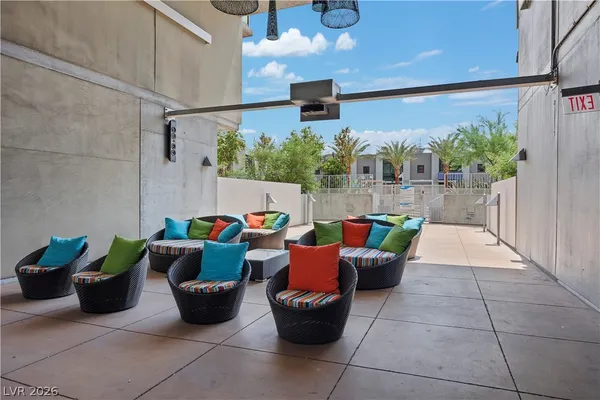 $2,150 | 353 East Bonneville Avenue, Unit 505, Las Vegas, NV 89101