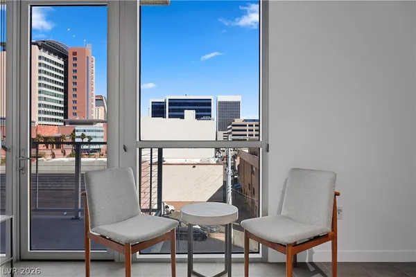 $2,150 | 353 East Bonneville Avenue, Unit 505, Las Vegas, NV 89101