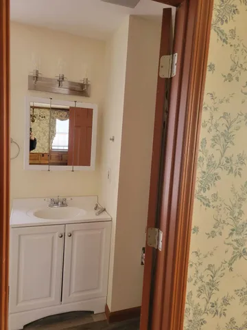 $2,100 | 1 Barristers Court, Meriden, CT 06451