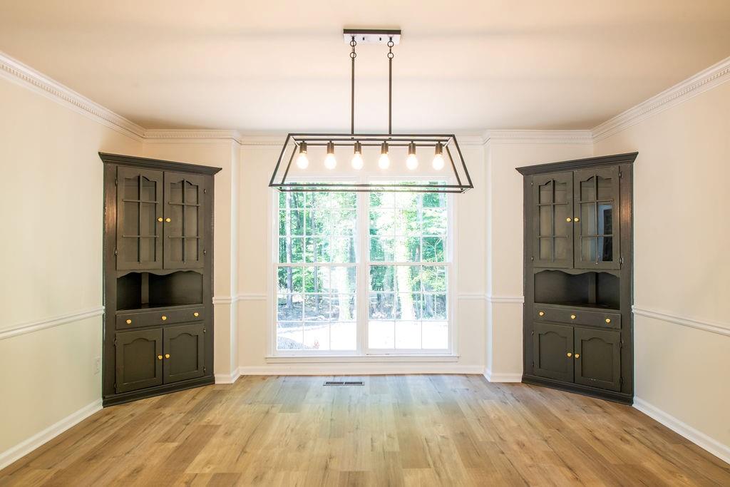 1720 Ridgefield Drive Roswell, GA 30075 - Photo 9 of 58 Gallery Image 9