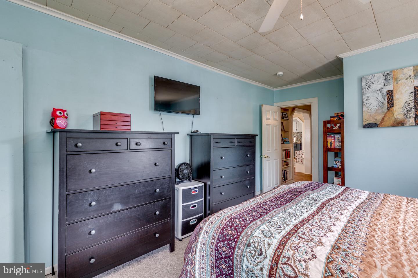 227 South Fellowship Road Maple Shade, NJ 08052 - Photo 25 of 41 a bedroom with a bed and a flat screen tv