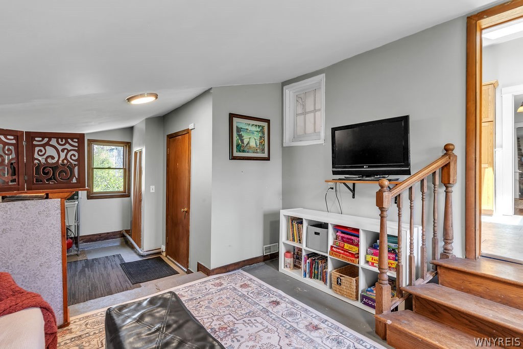 3179 West River Road Grand Island, NY 14072 - Photo 28 of 50