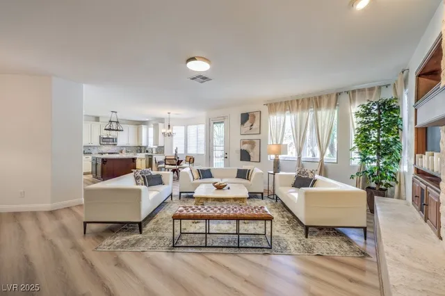 $5,270 | 249 Timber Hollow Street, Henderson, NV 89012