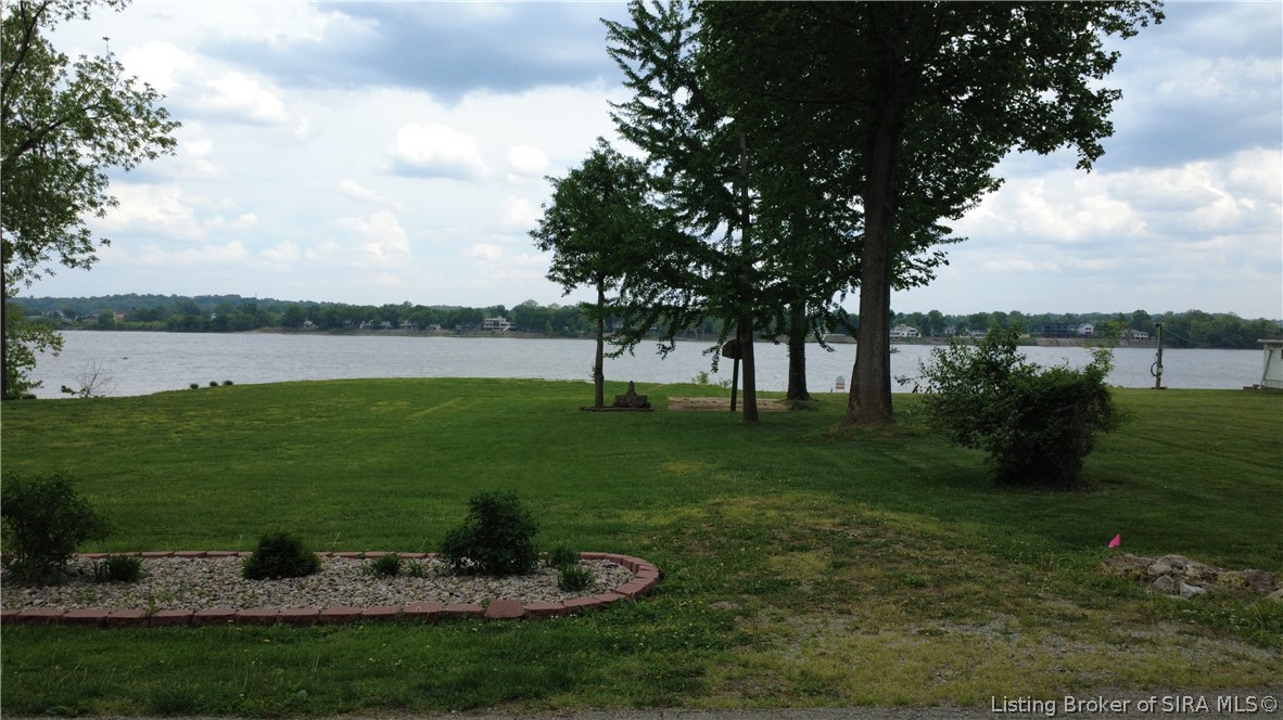 5820 Upper River Road, Unit B Jeffersonville, IN 47130 - Photo 14 of 14