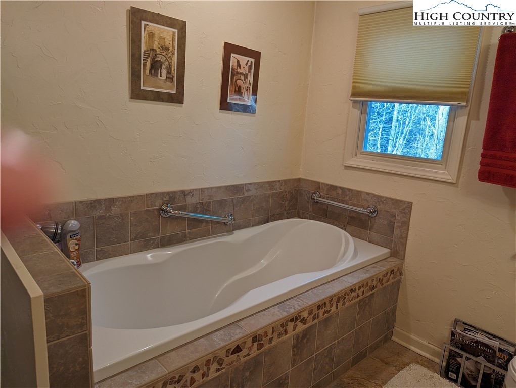 276 Hidden Ridge Road Deep Gap, NC 28618 - Photo 22 of 25 Gallery Image 22