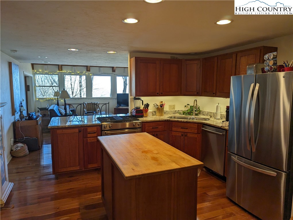 276 Hidden Ridge Road Deep Gap, NC 28618 - Photo 6 of 25 Gallery Image 6