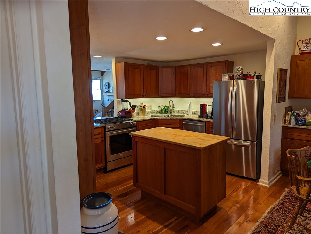 276 Hidden Ridge Road Deep Gap, NC 28618 - Photo 8 of 25 Gallery Image 8