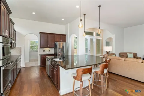 $420,000 | 472 Mission Hill Run, New Braunfels, TX 78132