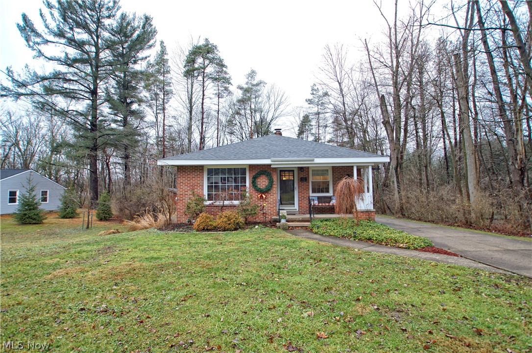 123 Fairview Road Chagrin Falls, OH 44022 - Photo 1 of 32 Welcome to 123 Fairview