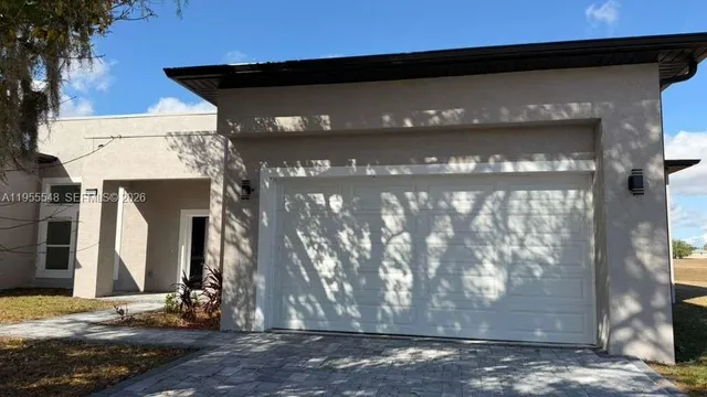 $2,750 | 6805 Heavitree Drive, Sebring, FL 33876