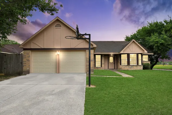 $2,000 | 1223 Rebecca Lane, Humble, TX 77338