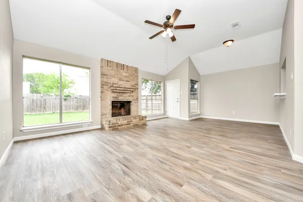 $2,000 | 1223 Rebecca Lane, Humble, TX 77338