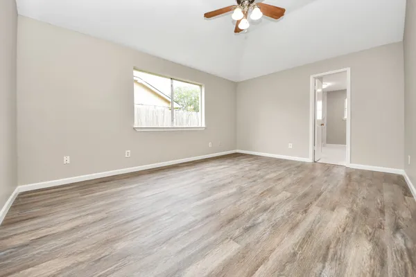 $2,000 | 1223 Rebecca Lane, Humble, TX 77338