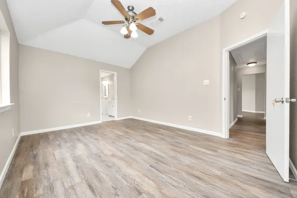 $2,000 | 1223 Rebecca Lane, Humble, TX 77338
