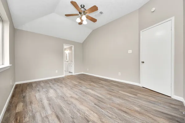 $2,000 | 1223 Rebecca Lane, Humble, TX 77338