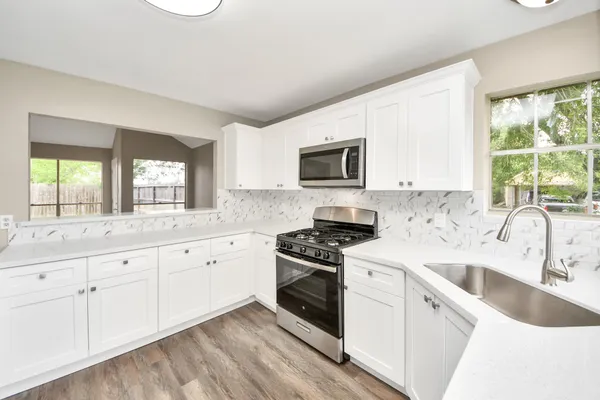 $2,000 | 1223 Rebecca Lane, Humble, TX 77338