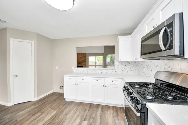 $2,000 | 1223 Rebecca Lane, Humble, TX 77338