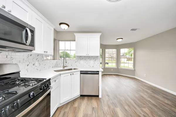 $2,000 | 1223 Rebecca Lane, Humble, TX 77338