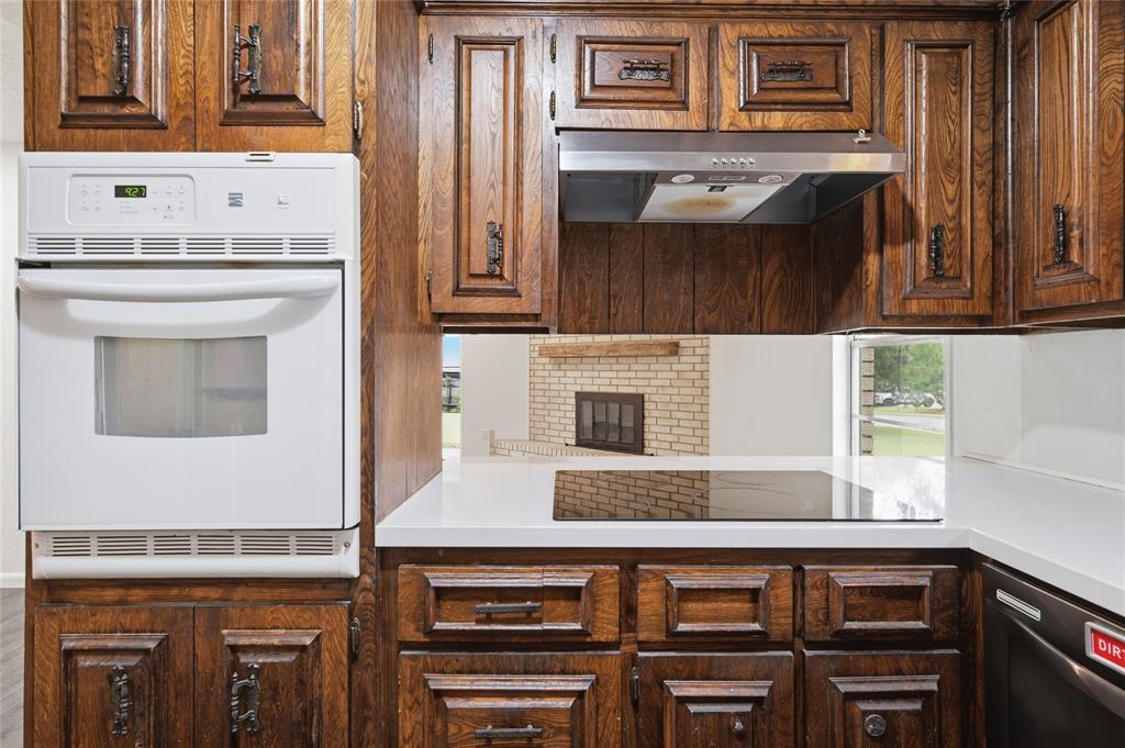 901 Rambler Drive Waco, TX 76710 - Photo 8 of 26