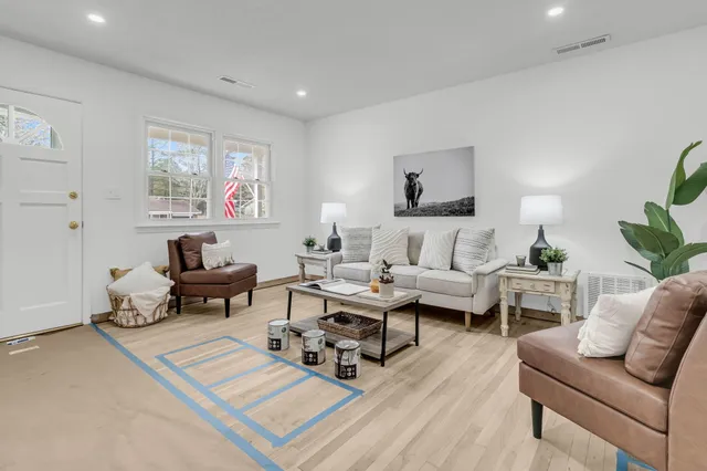 $350,000 | 404 Forest Circle, Summerville, SC 29483