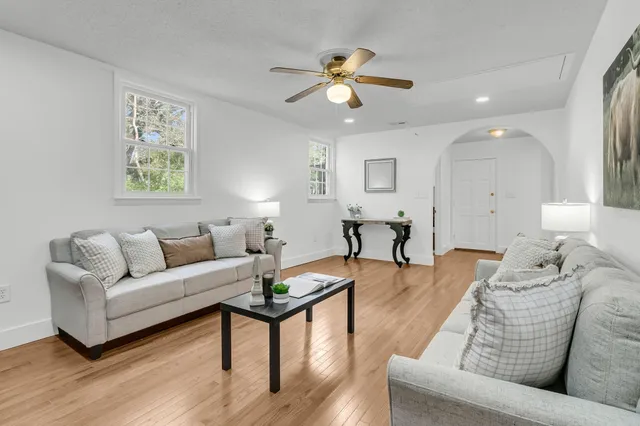 $350,000 | 404 Forest Circle, Summerville, SC 29483