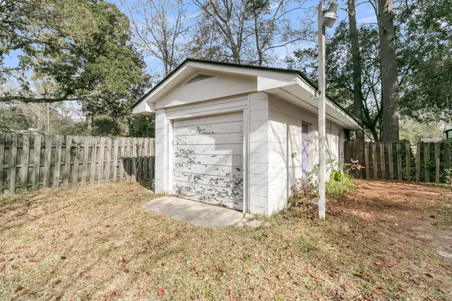 $350,000 | 404 Forest Circle, Summerville, SC 29483