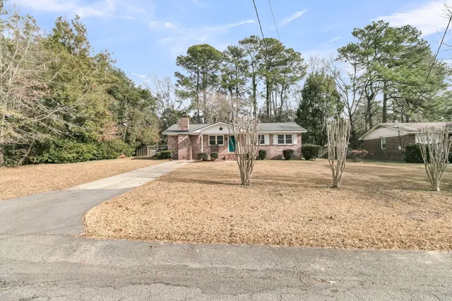 $350,000 | 404 Forest Circle, Summerville, SC 29483